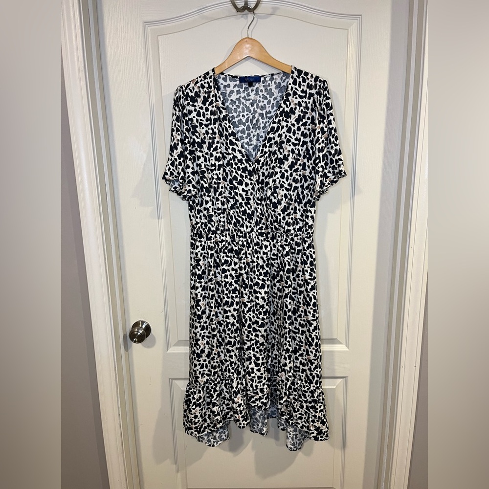 RACHEL Rachel Roy Black and White Wrap Dress with Flutter Sleeves